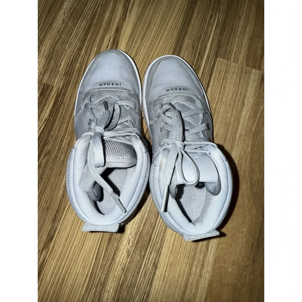 Nike Air Jordan Heritage Wolf Gray Boys 1Y Youth  Leather‎ High Sneakers 2016